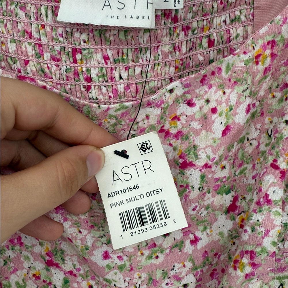 Astr Floral Puff Sleeves Ruched Slit Midi Dress Size M NWT - Picture 5 of 12